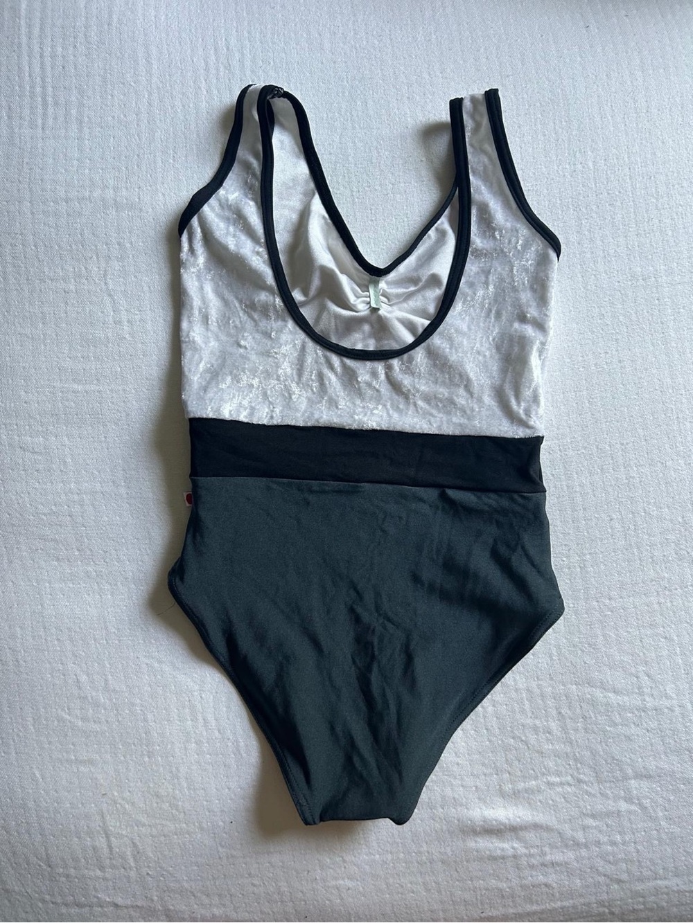Yumiko Leotard, Lucy Style. Size SL HC (Custom Size) front lining - Picture 2 of 3